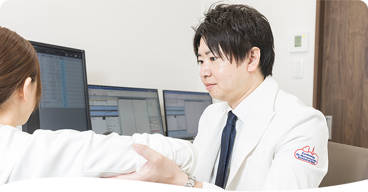 医師による診察と検査で症状の原因を正しく把握